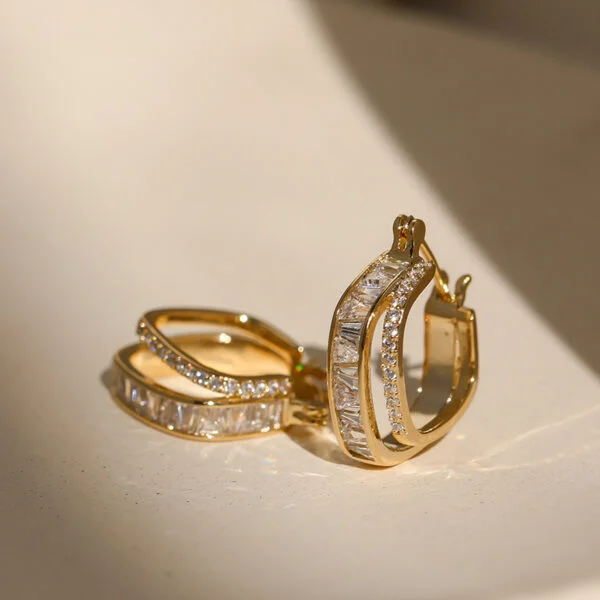 Rhinestone Geometric Square Earrings - Image 4